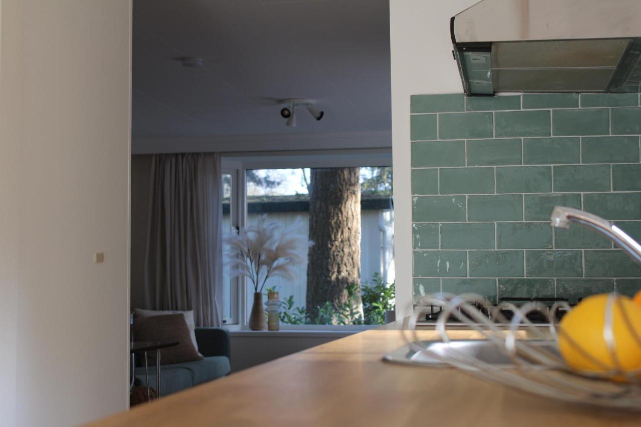 Sfeervol Vakantiehuisje In Bosrijke Omgeving 福尔登 外观 照片