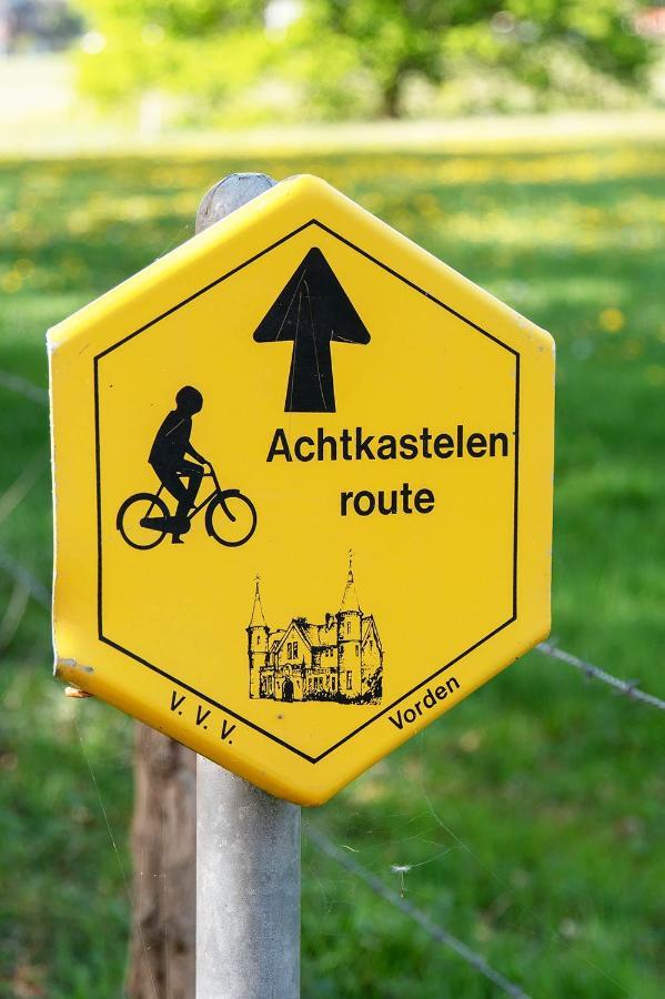 Sfeervol Vakantiehuisje In Bosrijke Omgeving 福尔登 外观 照片